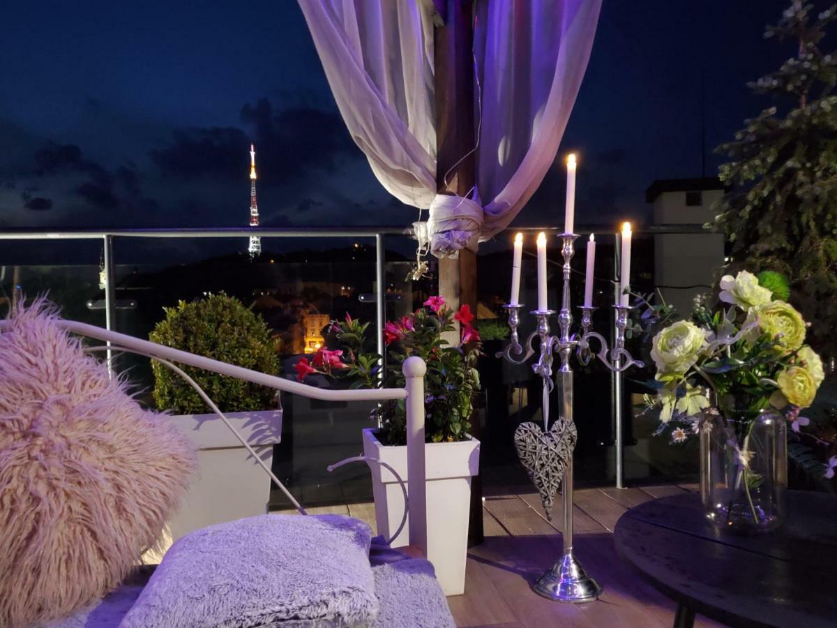 Apart-Terrace On Baker Street Lviv Ngoại thất bức ảnh